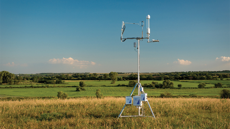 Flux tower in field
